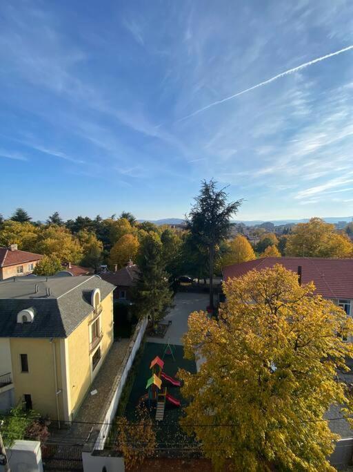 Sunny Spacious Apartment In A Great Location Kazanlŭk Extérieur photo